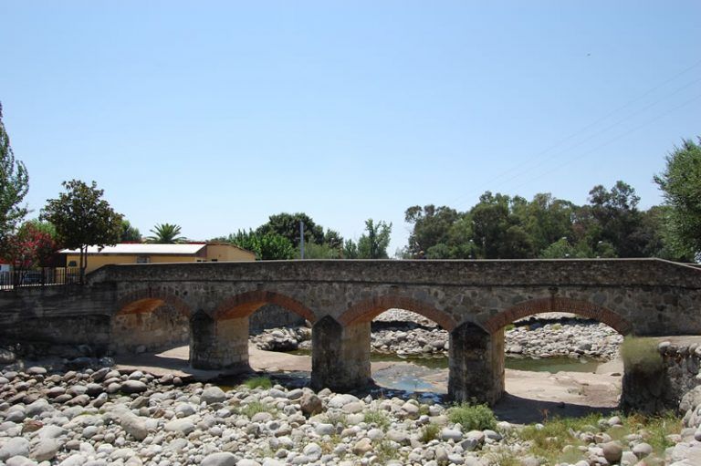 Turismo Candeleda Puente Viejo